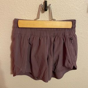 Women’s Lululemon Track That high rise short